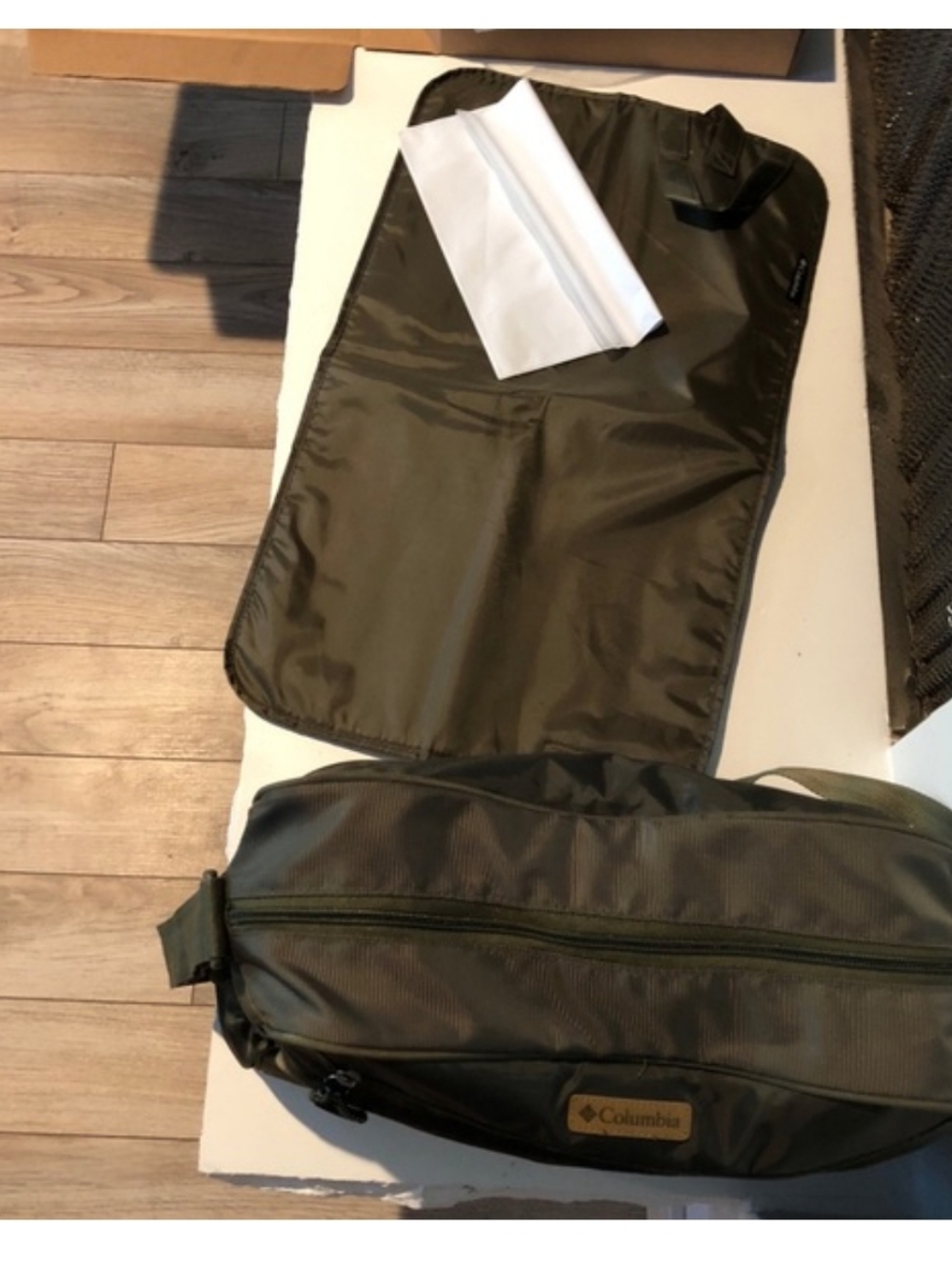 Columbia Expedition Ridge Duffle Diaper Bag, Army Green - Picture 4 of 5